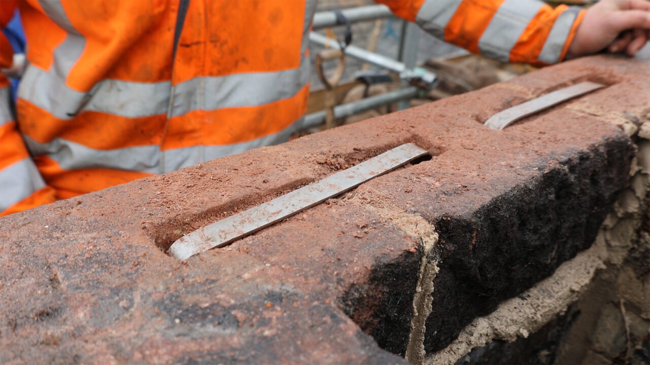 What Are Dog Cramps (And How To Fit Them) UK Restoration Services